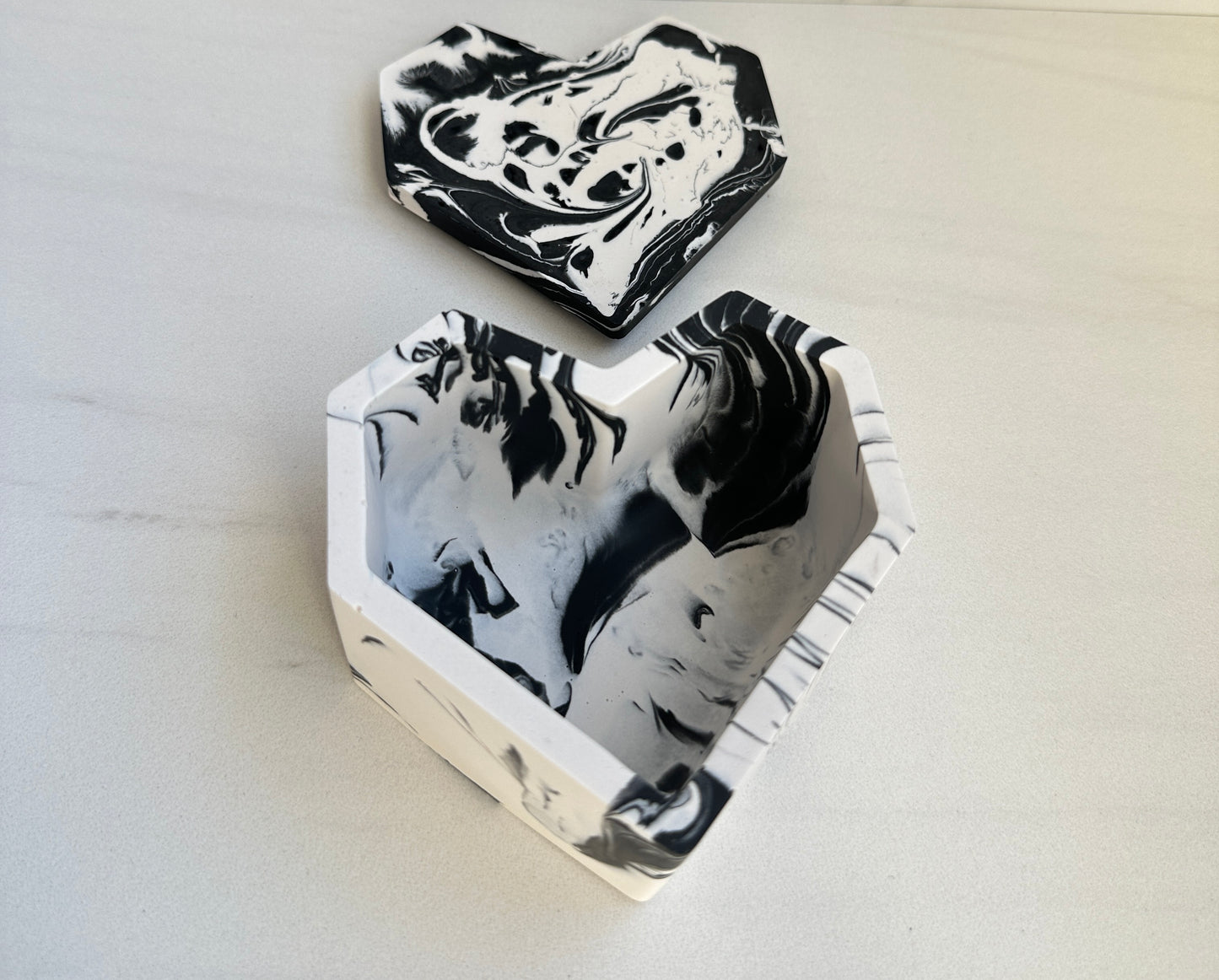Storm Geometric Heart Box