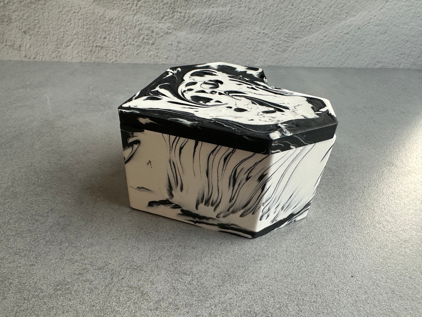 Storm Geometric Heart Box